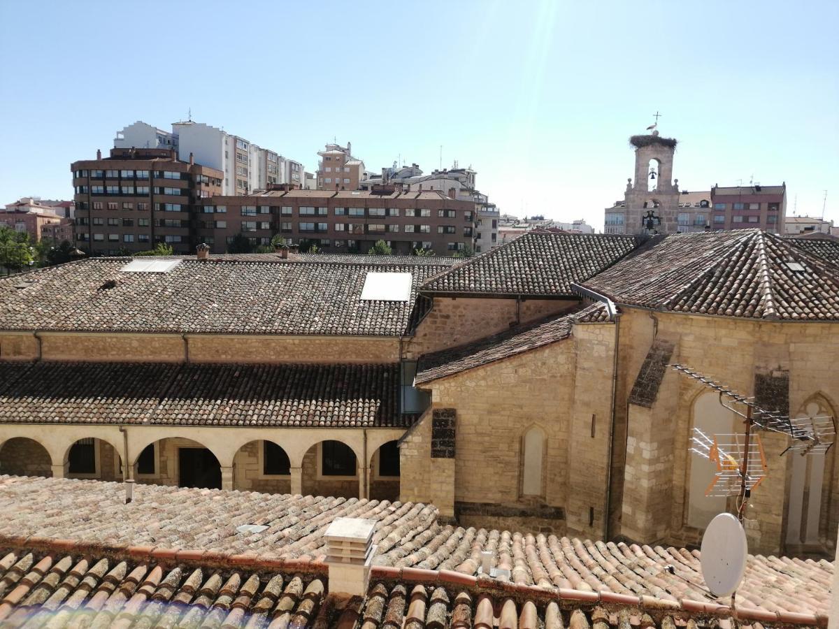 Hostal Cuéntame Evolución Burgo Exterior foto