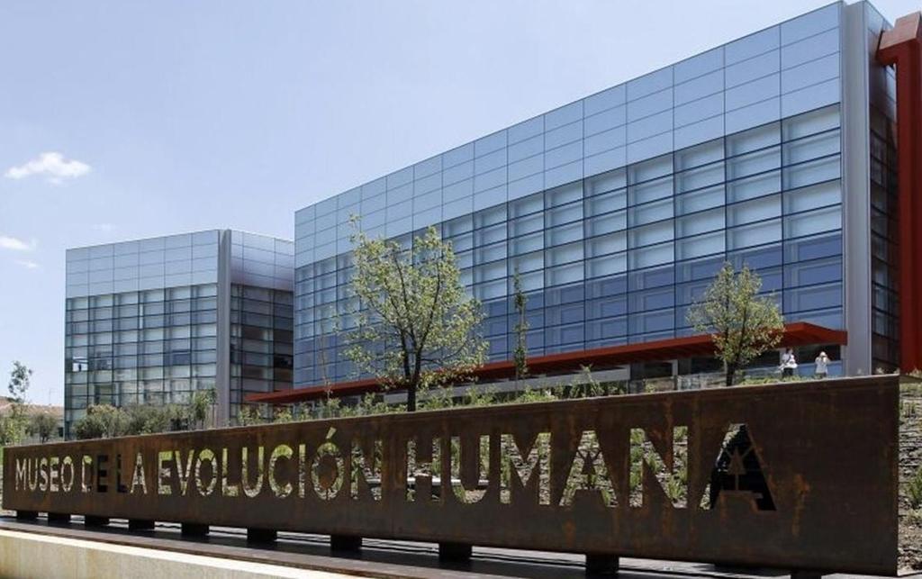 Hostal Cuéntame Evolución Burgo Exterior foto